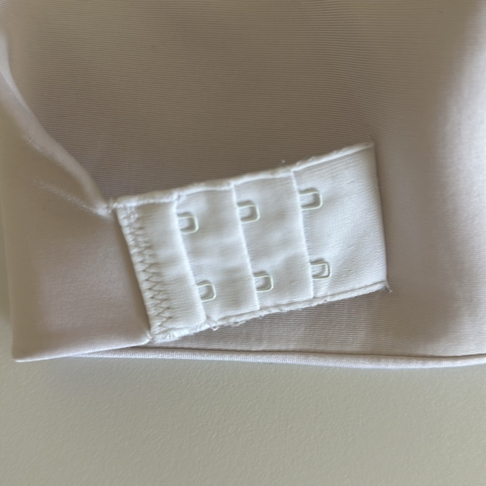 Vanity Fair white Bra - Picture 4 of 6